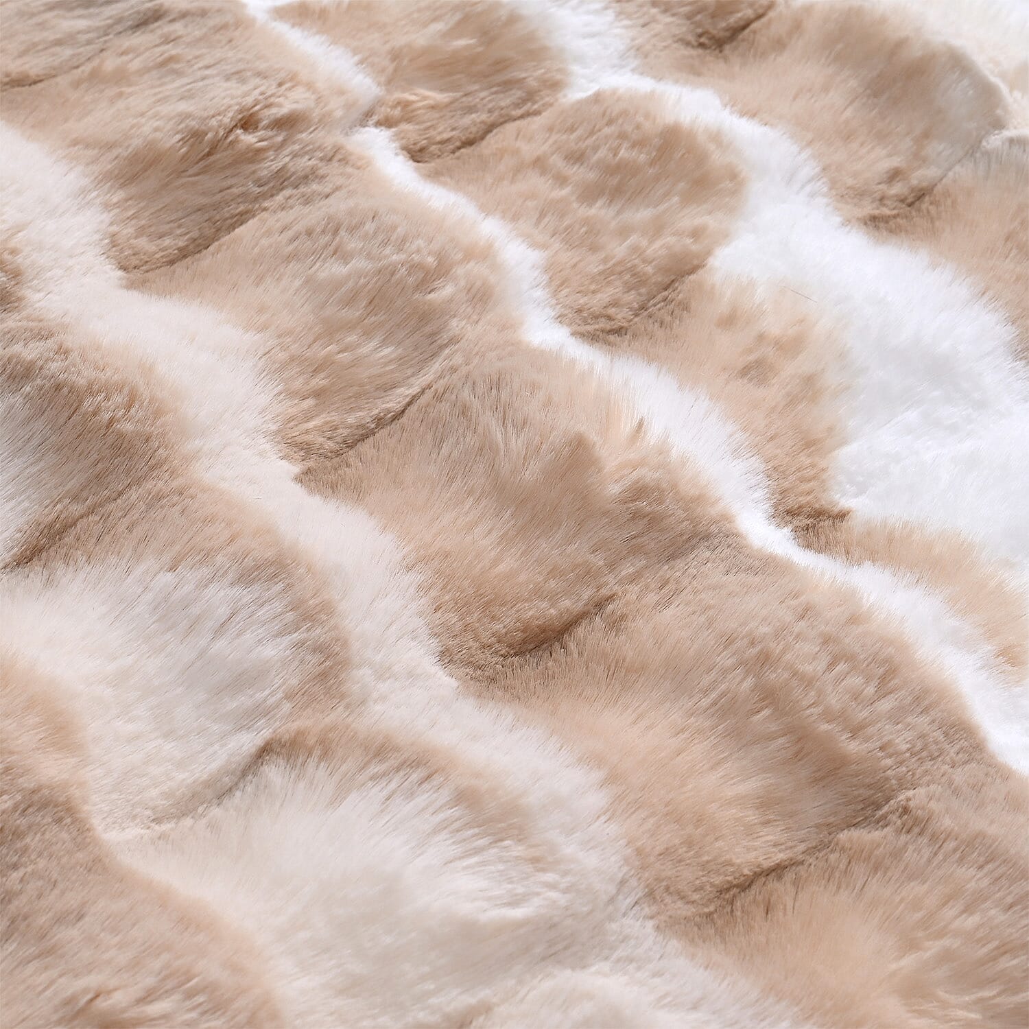 LIVMORE Luxury Collection - Faux Fur Bubble Pattern Rug with Foam Base (Size 180 x100 cm) - Cream & White