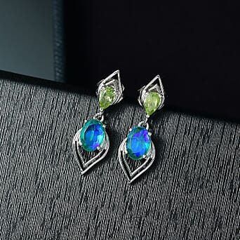 https://tjcuk.sirv.com/Products/81/8/8189130/Djoy-Peacock-Triplet-Quartz-Peridot-Dangling-Earring-with-Push-Back-in_8189130_1.jpg?w=342&h=342