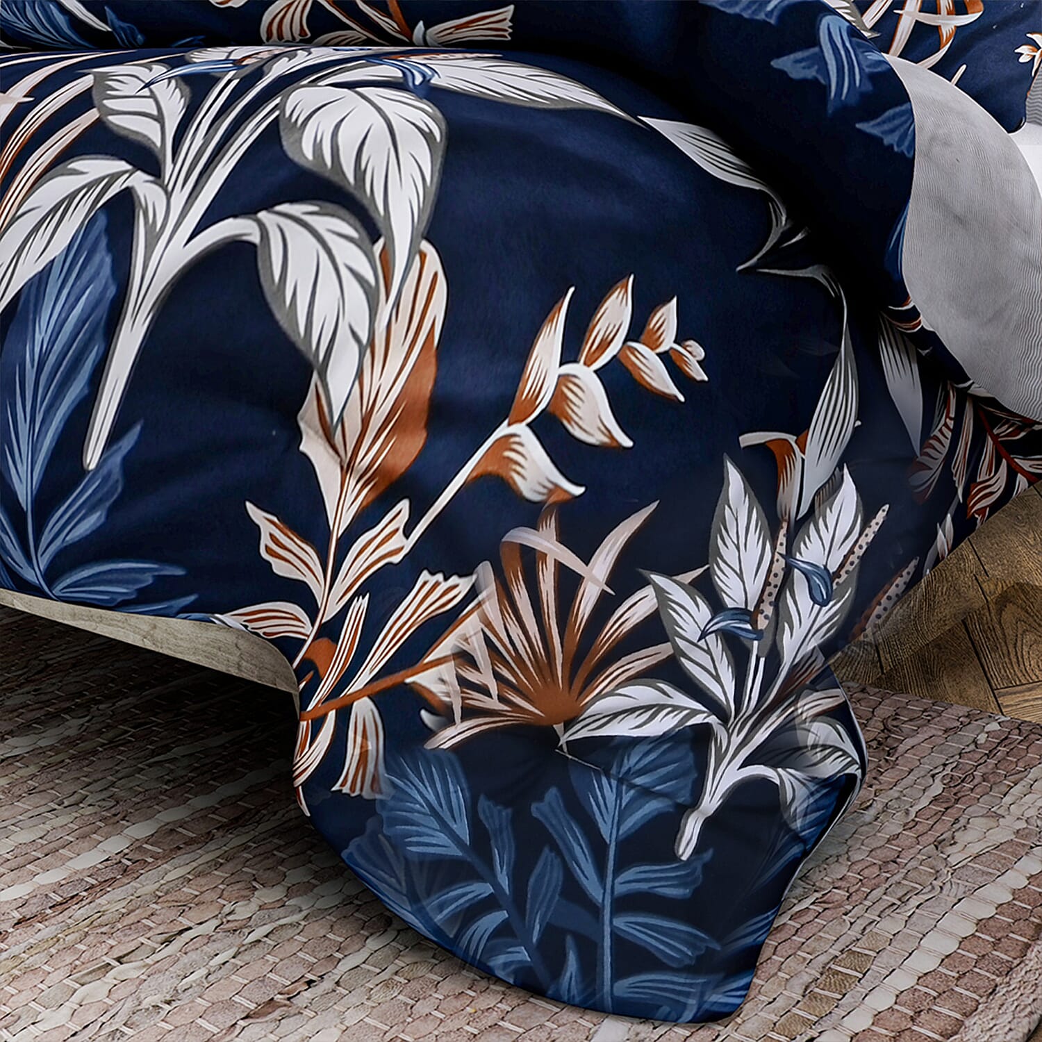 Hush Haven 3-Piece Comforter Set Inc. 1 comforter and 2 Pillowcases with 250 gsm Filling 