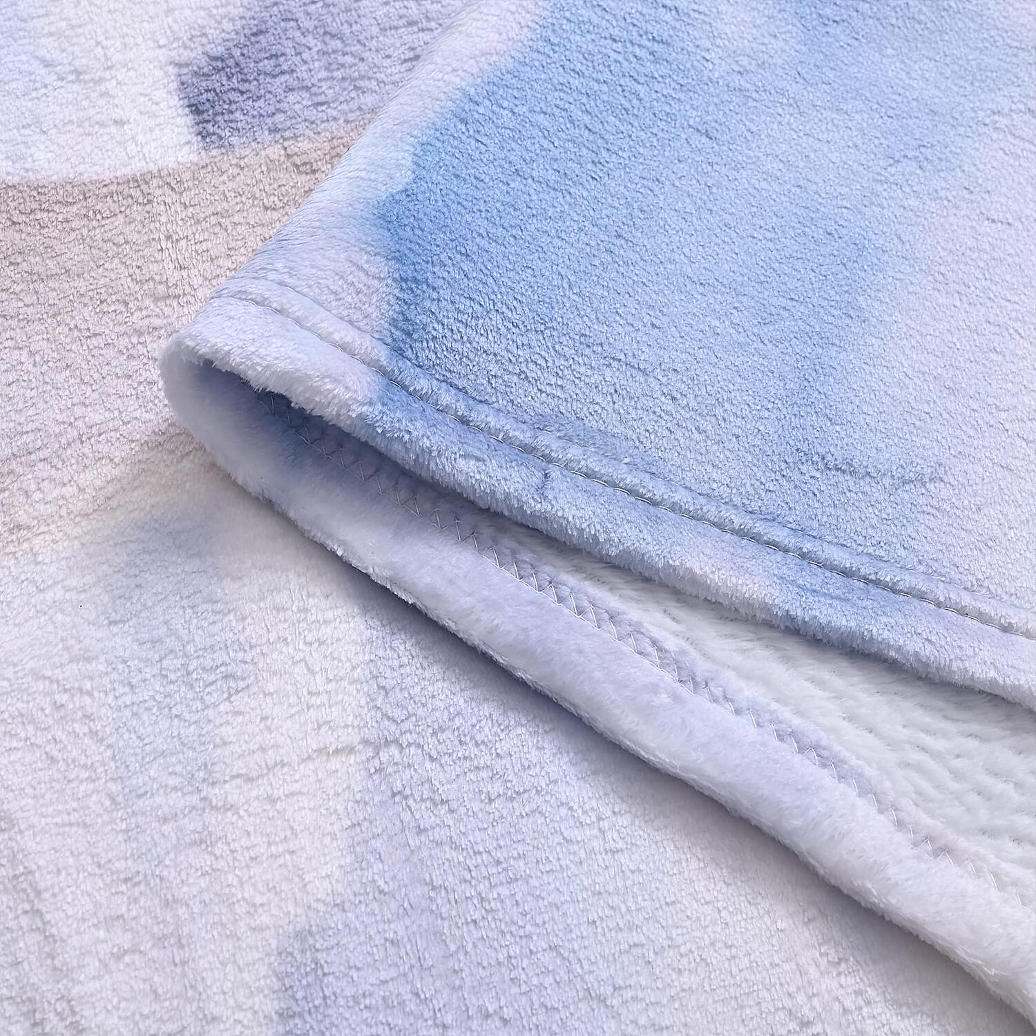 NEW Digital Printed Wolf Blanket (Size 200x150 cm) - Black Grey & White