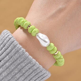 https://tjcuk.sirv.com/Products/81/9/8192801/Green-Howlite-White-Shell-Pearl-Bracelet-Size-7-5-2-in-Yellow-Gold-Pla_8192801_1.jpg?w=342&h=342