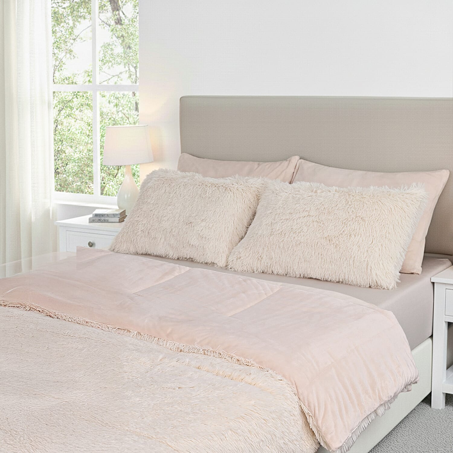 LIVMORE 6-Piece Faux Fur Comforter Set 