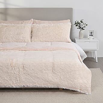 https://tjcuk.sirv.com/Products/81/9/8193637/LIVMORE-6-Piece-Faux-Fur-Comforter-Set-Double-200-x-200-cm-Ivory_8193637_2.jpg?w=342&h=342