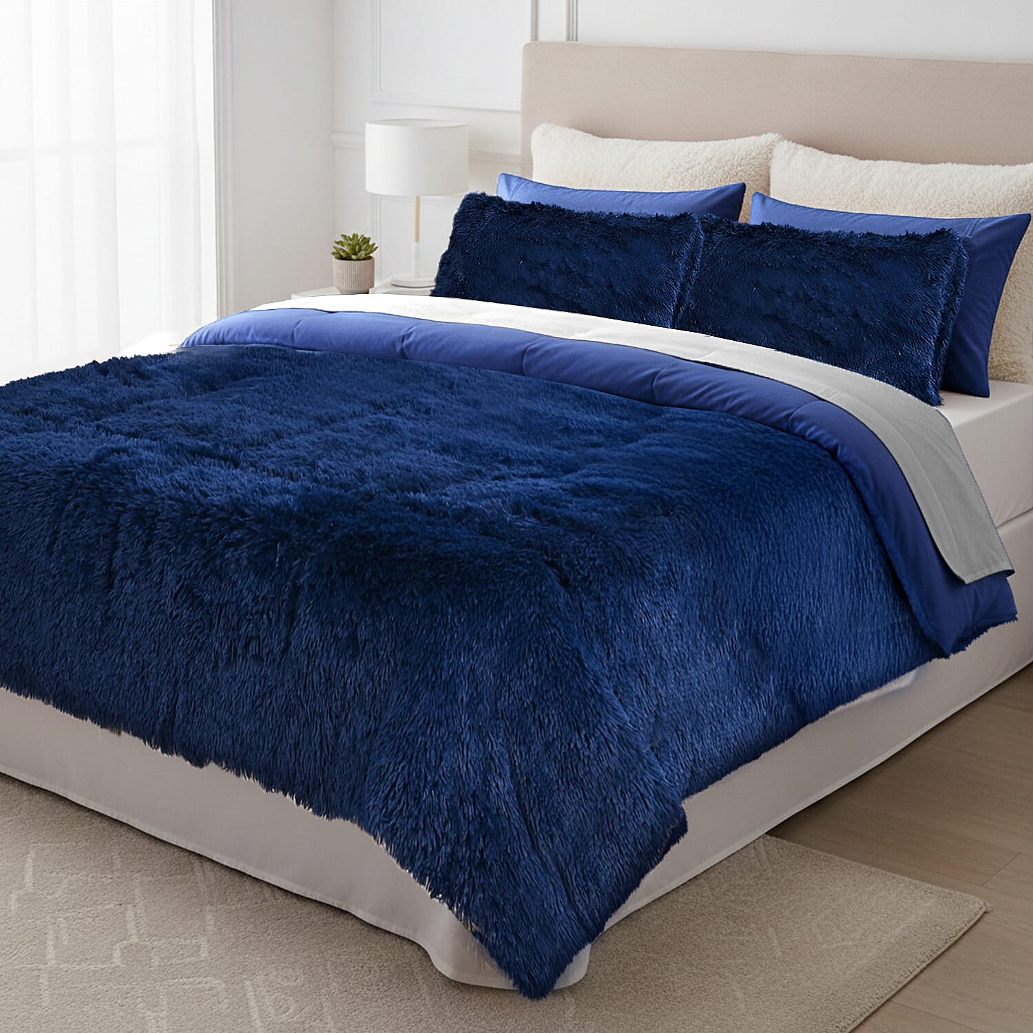 LIVMORE 6-Piece Faux Fur Comforter Set 