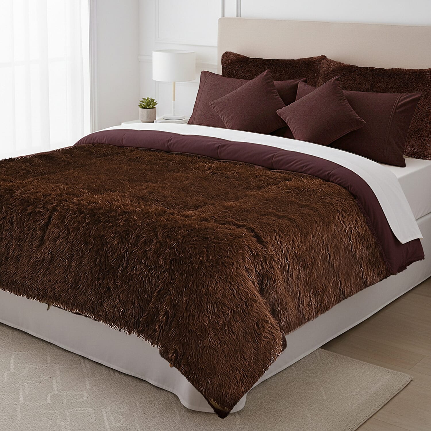 LIVMORE 6-Piece Faux Fur Comforter Set 