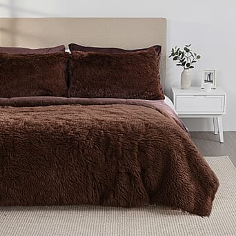 https://tjcuk.sirv.com/Products/81/9/8193641/Luxury-6-Piece-Winter-Bedding-Collection-Faux-Rabbit-Fur-Comforter-Wit_8193641_2.jpg?w=342&h=342