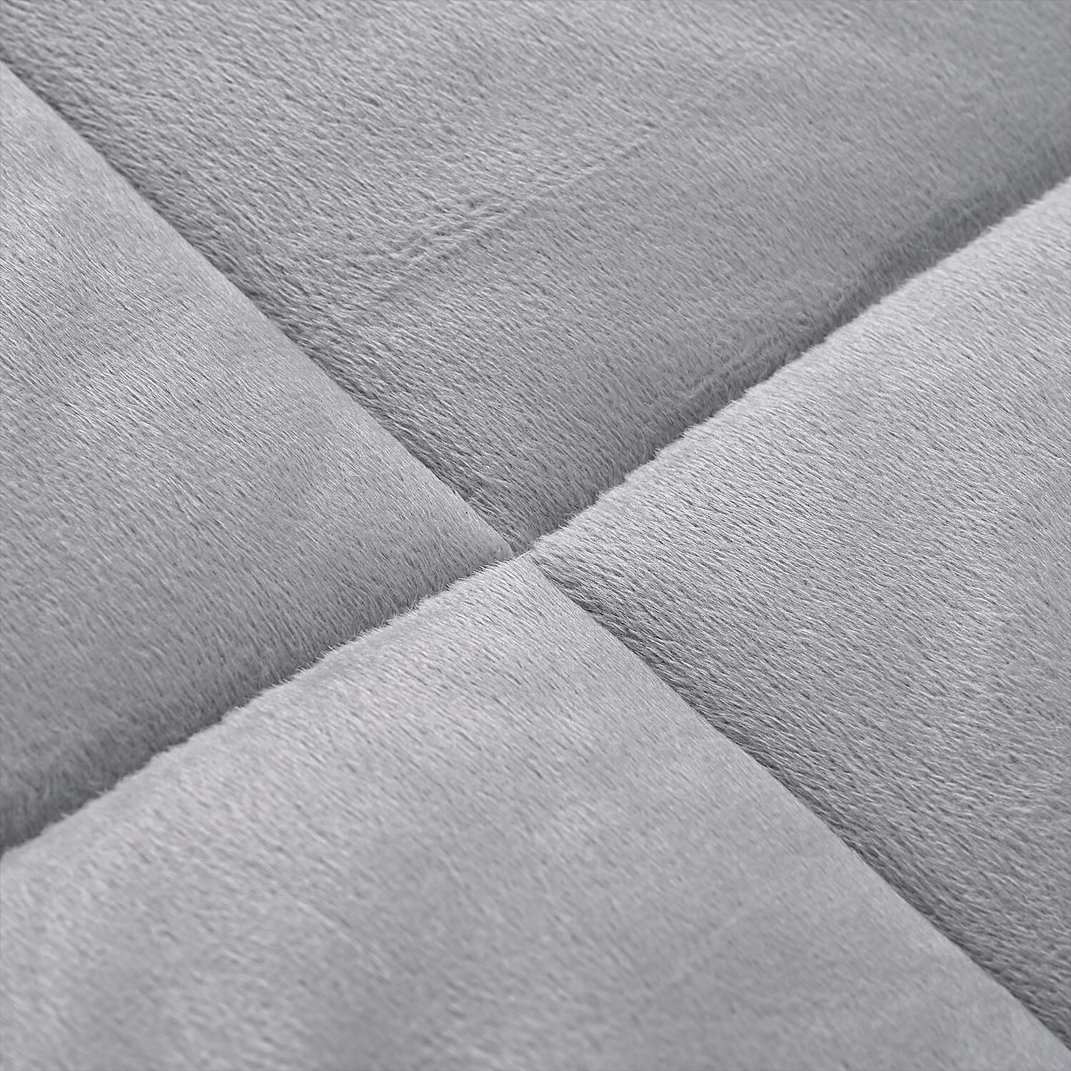 LIVMORE 6-Piece Faux Fur Comforter Set 