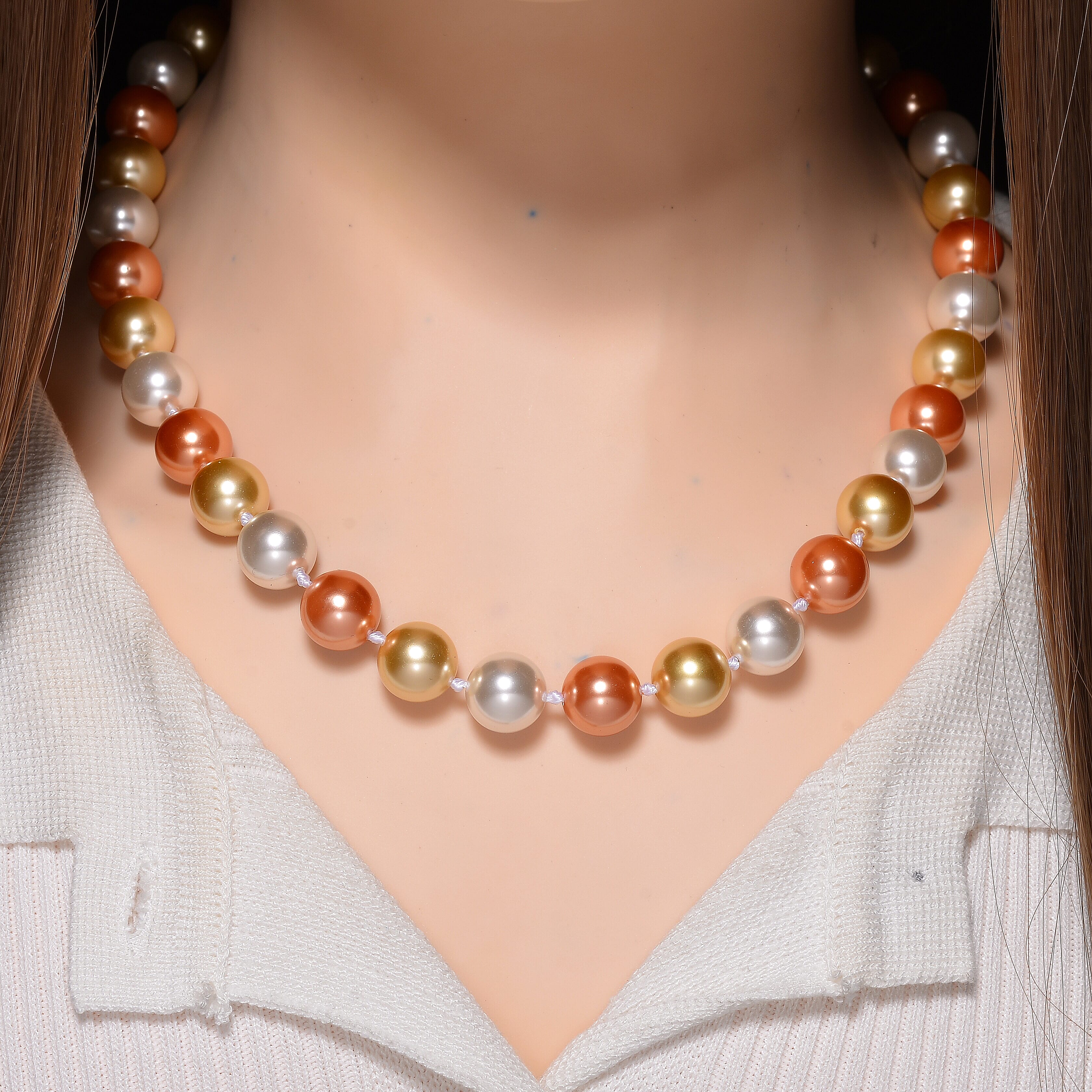 Multi Color Shell Pearl Necklace (Size - 20) with Senorita Clasp 380.00 Ct.