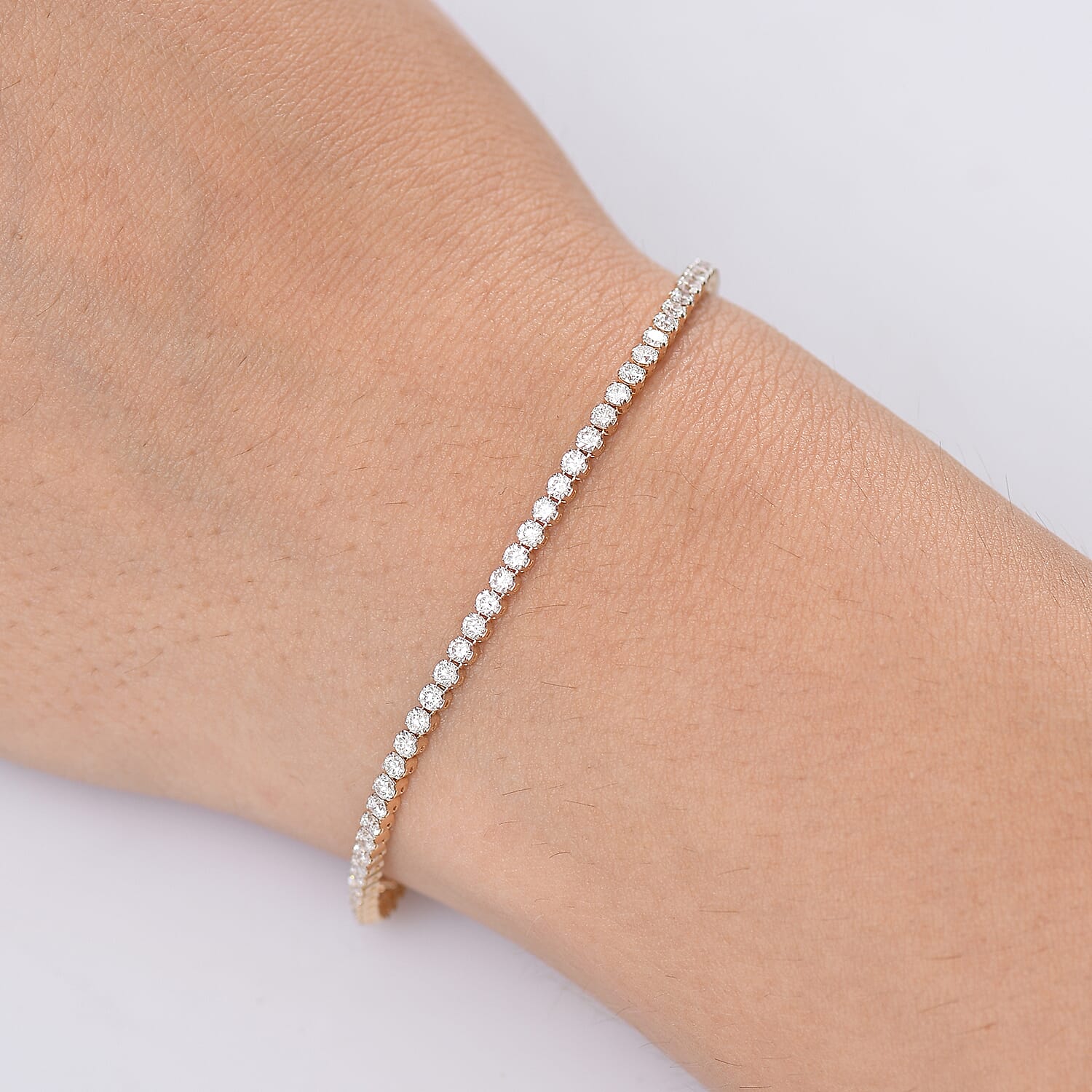 Luxuriant 9K Yellow Gold SGL Certified (SI-GH) Lab Grown Diamond Cluster Bracelet (Size 7.5) 2.23 Ct.