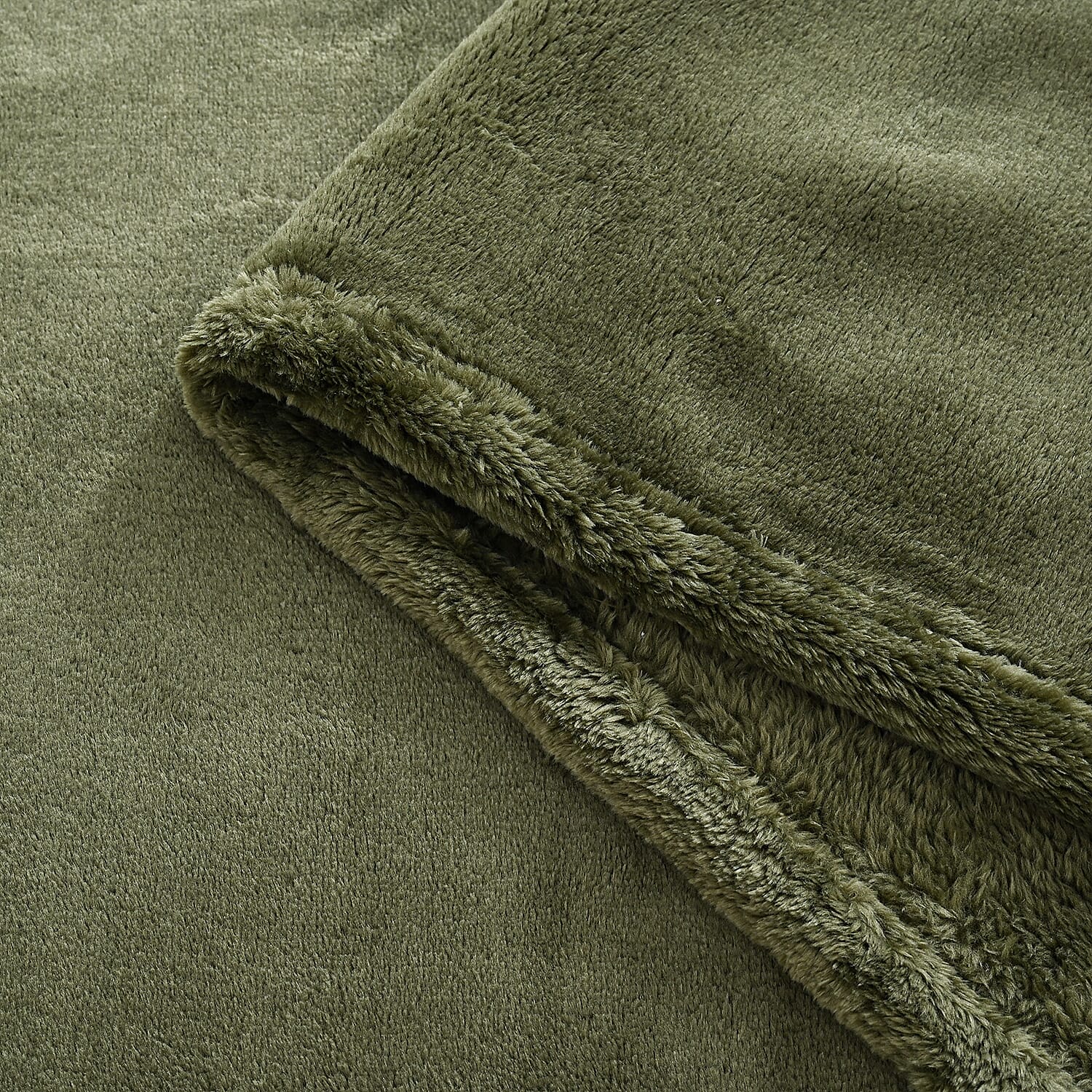 THE EPITOME OF LUXURY - Super Luxurious 550 GSM Fluffy and Cozy Large Blanket (200 x 150 cm) - Forest Green
