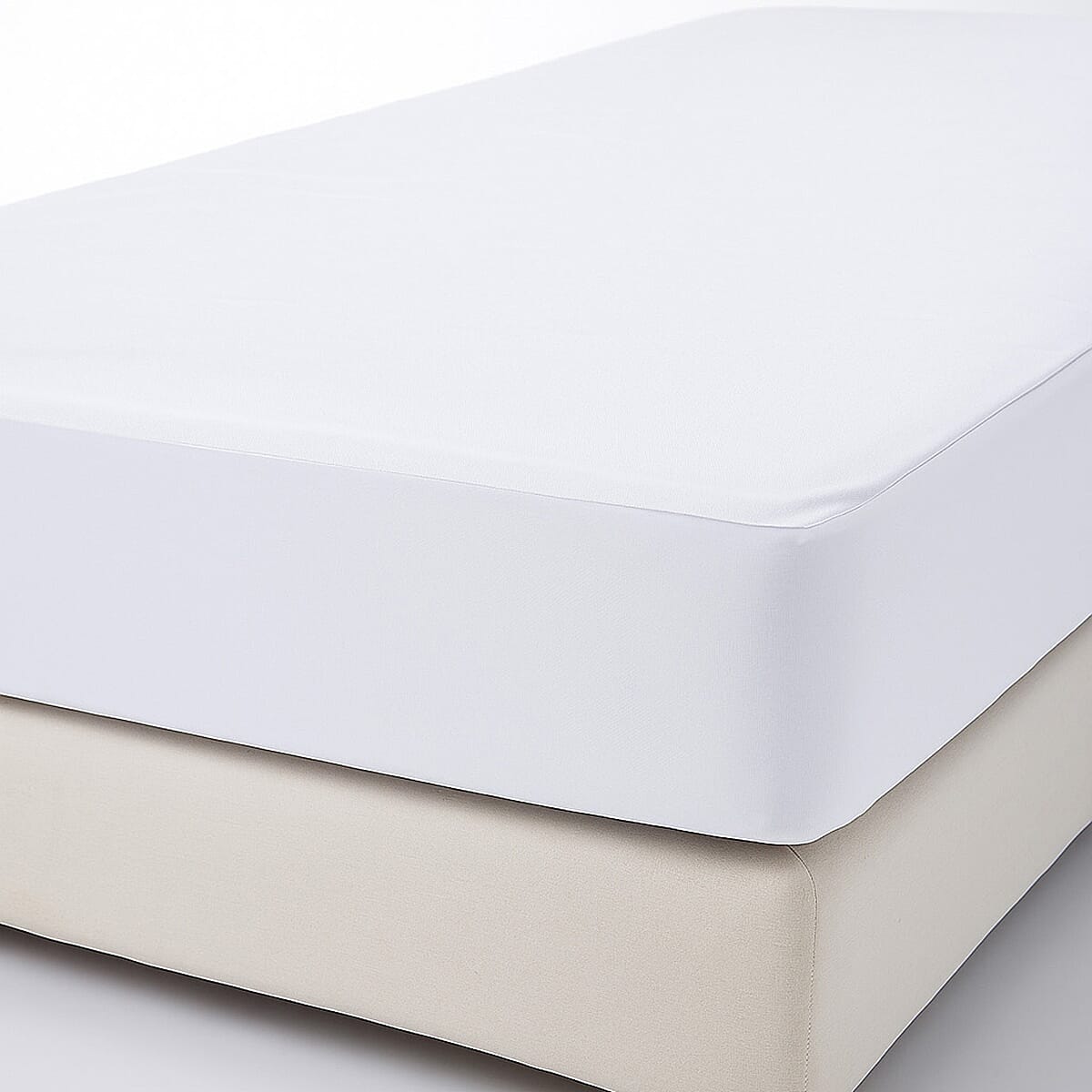 Homesmart Anti-Bacterial Waterproof Mattress Protector (135x30 cm) - White