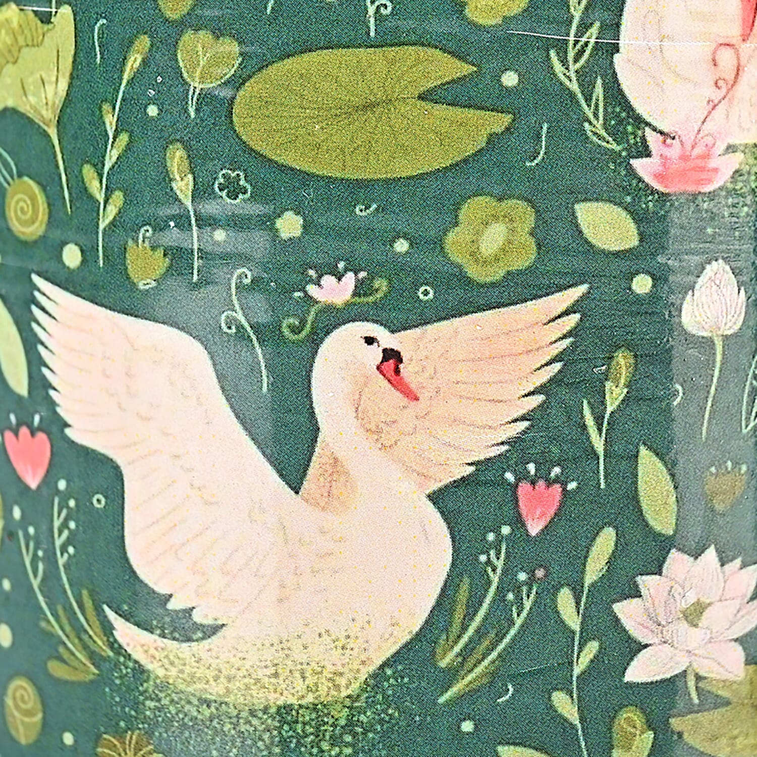 Scented Paraffin Wax Candle in Swan & Lily Printed Metal Jar (250 ml)