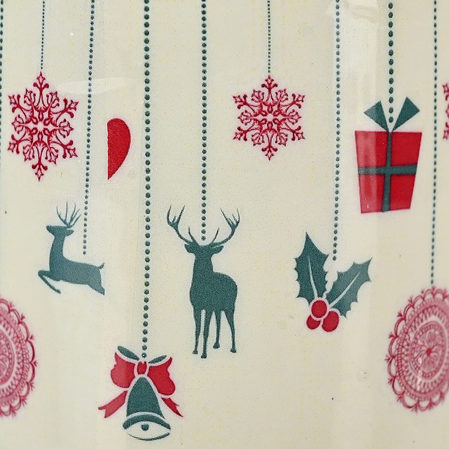 Scented Paraffin Wax Candle in Raindeer Printed Metal Jar (250 ml)