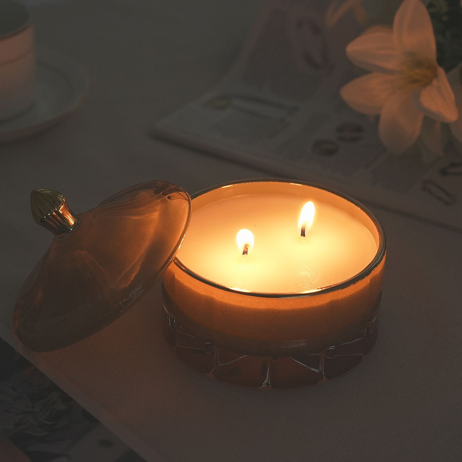 Aroma Glow Glass Jar Candles Oud Wood Scent (150g) (28hr Burn Time) - Green