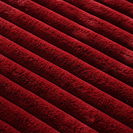 CYBER MONDAY DEAL - HUSH HAVEN Ultra Soft Double Layer Faux Fur Blanket (200 x 165 cm) - Burgundy