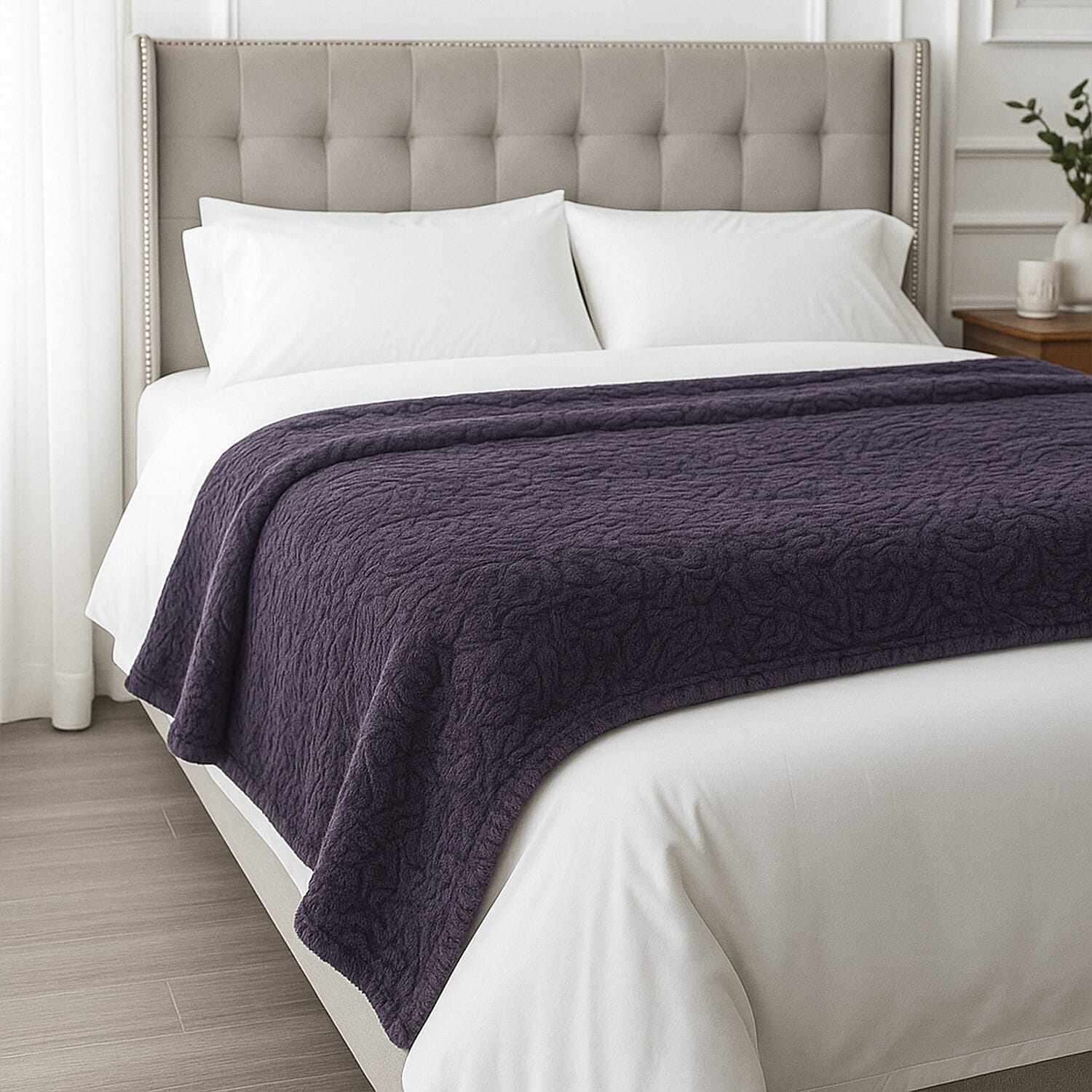 THE OPULENT LUXURY - HUSH HAVEN Ultra Soft - Warm Sumptuous Double Layer Sherpa Faux Fur Blanket 680 GSM (180 x 150 cm) - Amethyst