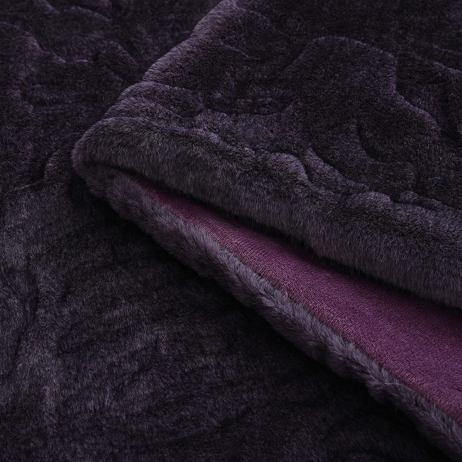 THE OPULENT LUXURY - HUSH HAVEN Ultra Soft - Warm Sumptuous Double Layer Sherpa Faux Fur Blanket 680 GSM (180 x 150 cm) - Amethyst