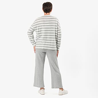 https://tjcuk.sirv.com/Products/81/9/8197607/Maisi-Top-Size-Small-White_8197607_2.jpg?w=342&h=342