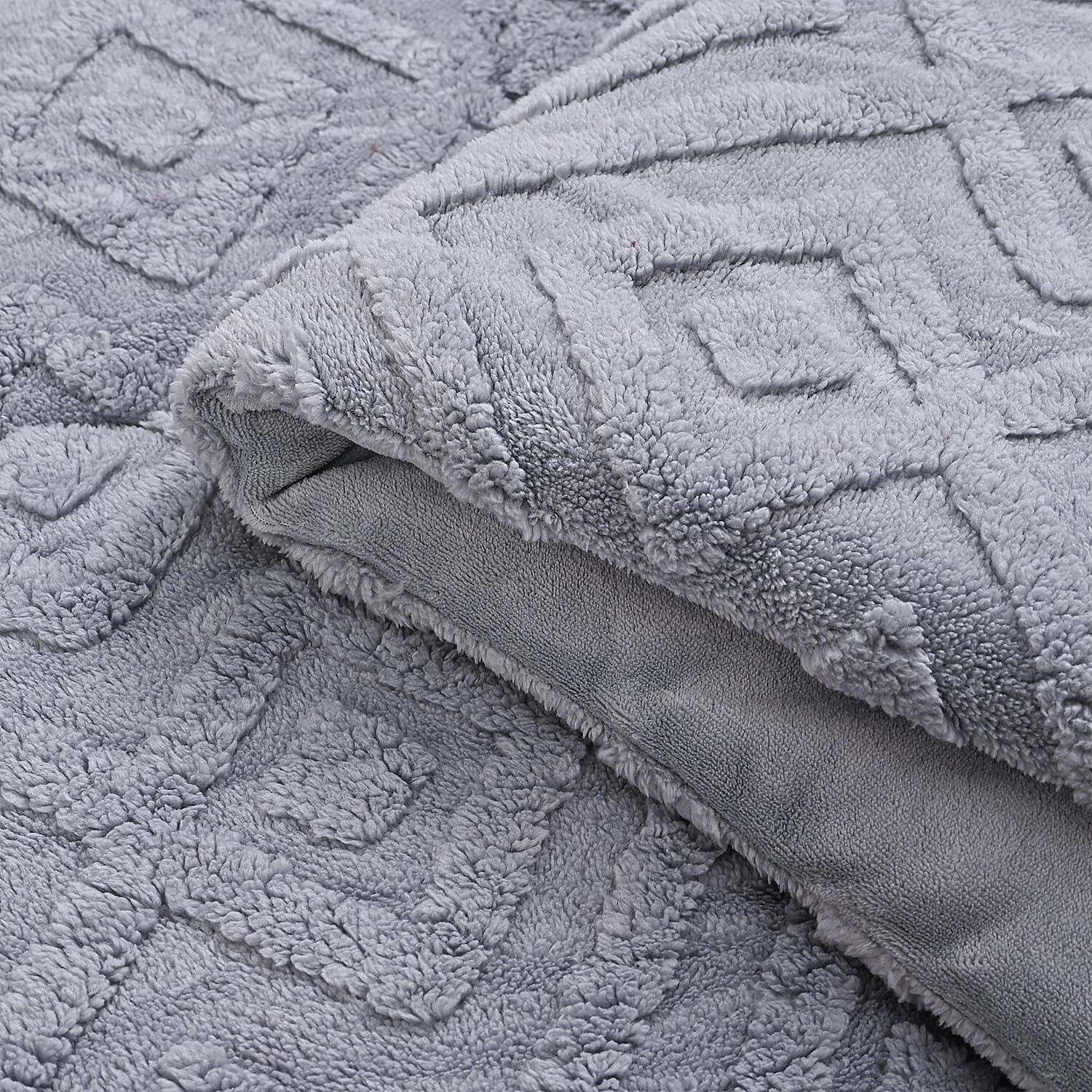 Super Soft Teddy Fleece Hush Haven 6 Piece Comforter Set Includes 2 Taffeta Jacquard Pillowcases and 2 Crystal Velvet Pillowcases Fitted Sheet
