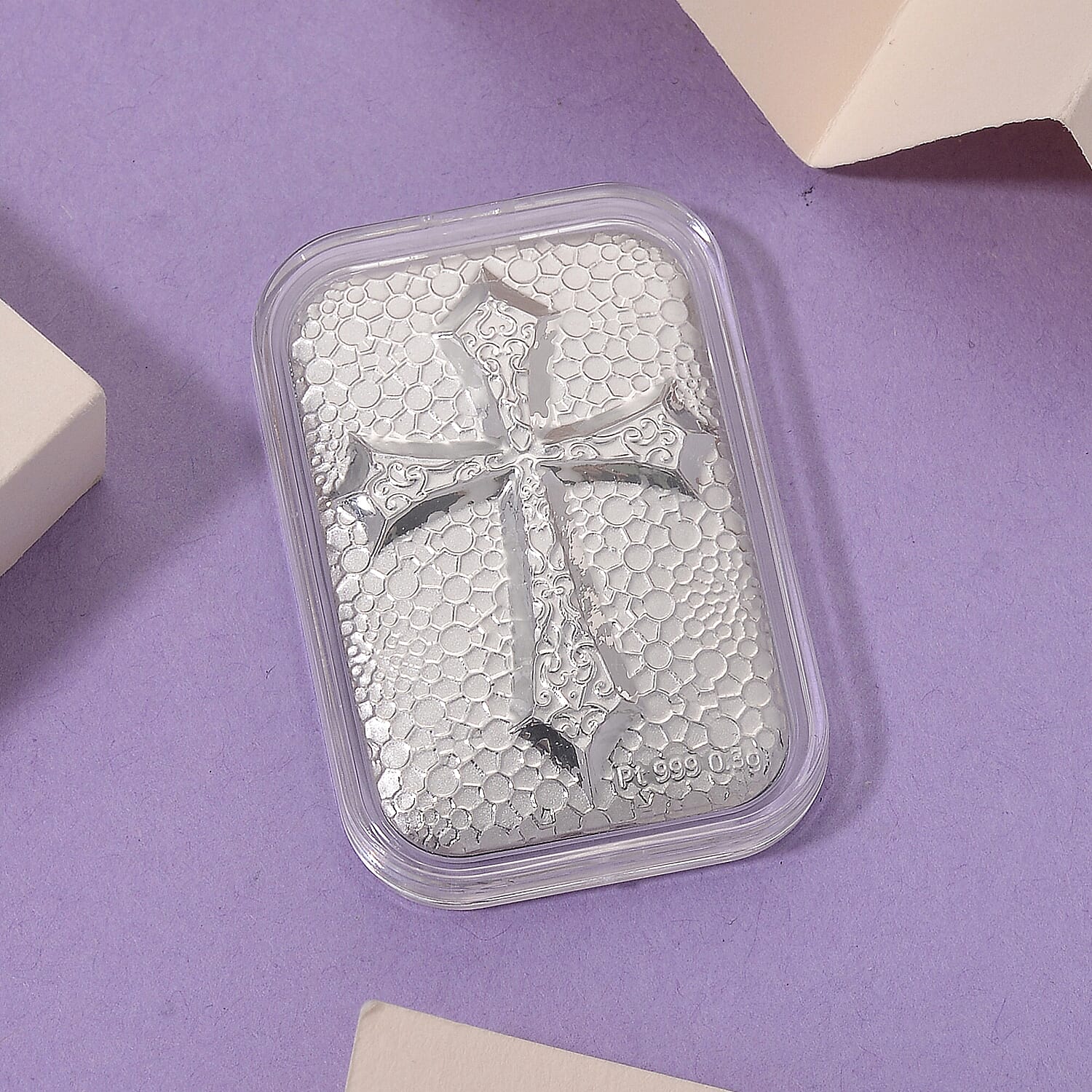 999 White Platinum Embossed Cross Bar