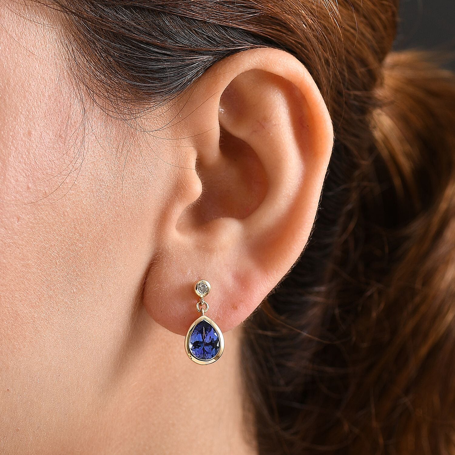 9K Yellow Gold AAA Tanzanite, White Diamond I3 Dangling Earring, Gold Wt.2.2 Gms  3.700  Ct.