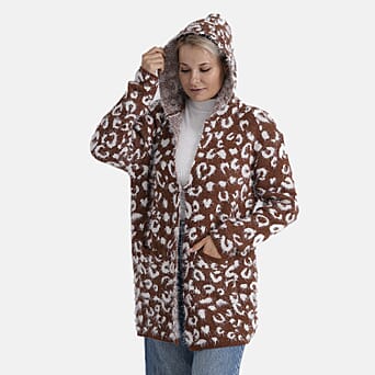 https://tjcuk.sirv.com/Products/82/0/8200398/Tamsy-Leopard-Print-Winter-Hoodie-with-Pockets-Free-Size-Fits-8-20-Bro_8200398_2.jpg?w=342&h=342