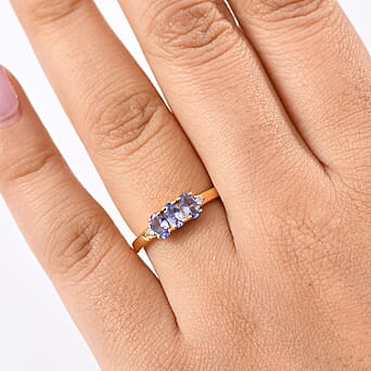 https://tjcuk.sirv.com/Products/82/0/8201979/Tanzanite-Lab-Grown-Diamond-Main-Stone-With-Side-Stone-Ring-in-14K-Gol_8201979_2.jpg?w=342&h=342