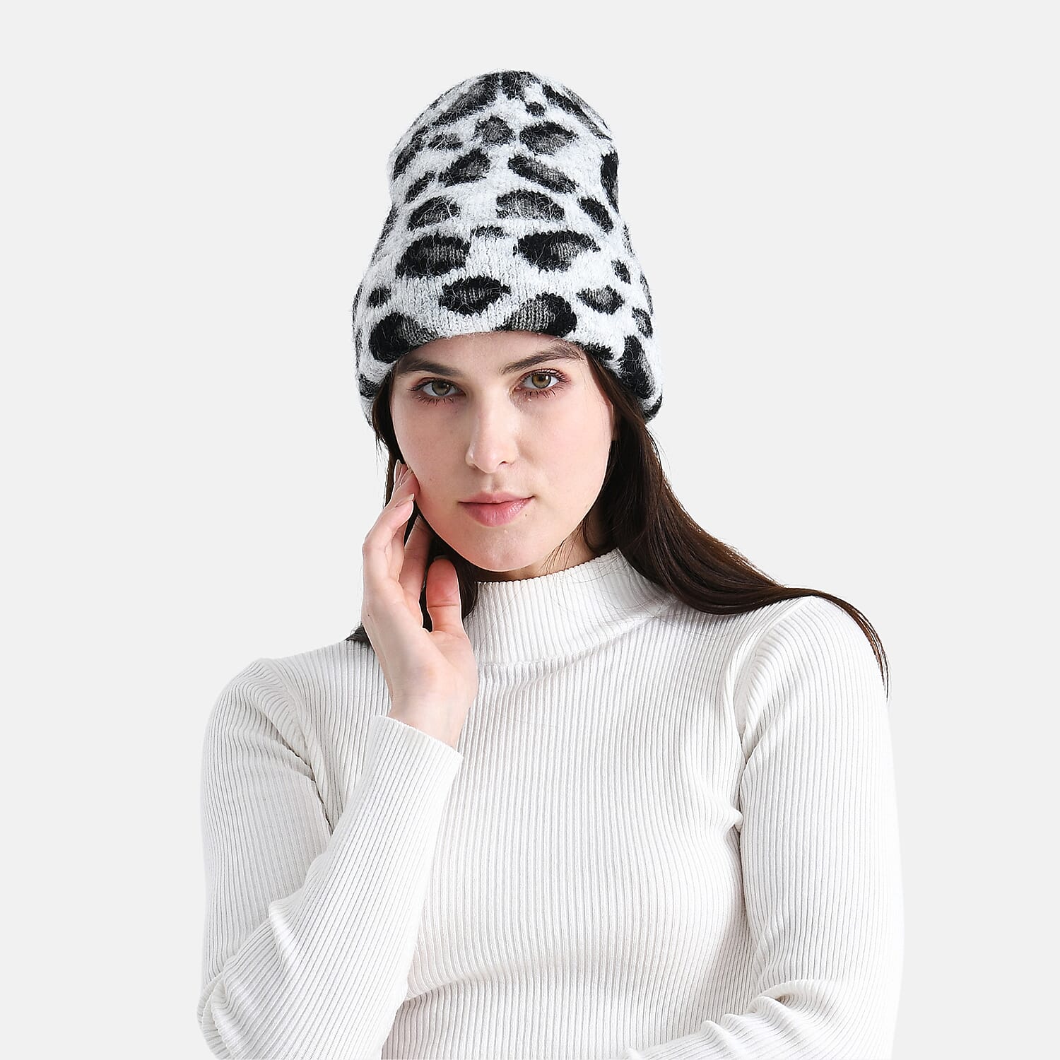 Leopard Pattern Beanie Hat (26 x 22 CM) - White
