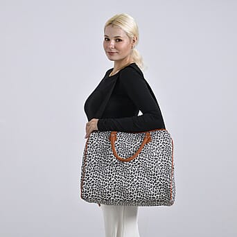https://tjcuk.sirv.com/Products/82/0/8205022/PU-Leopard-Tote-Bag-Size-43x20x38-cm-Black-White-Black-Yellow_8205022_1.jpg?w=342&h=342