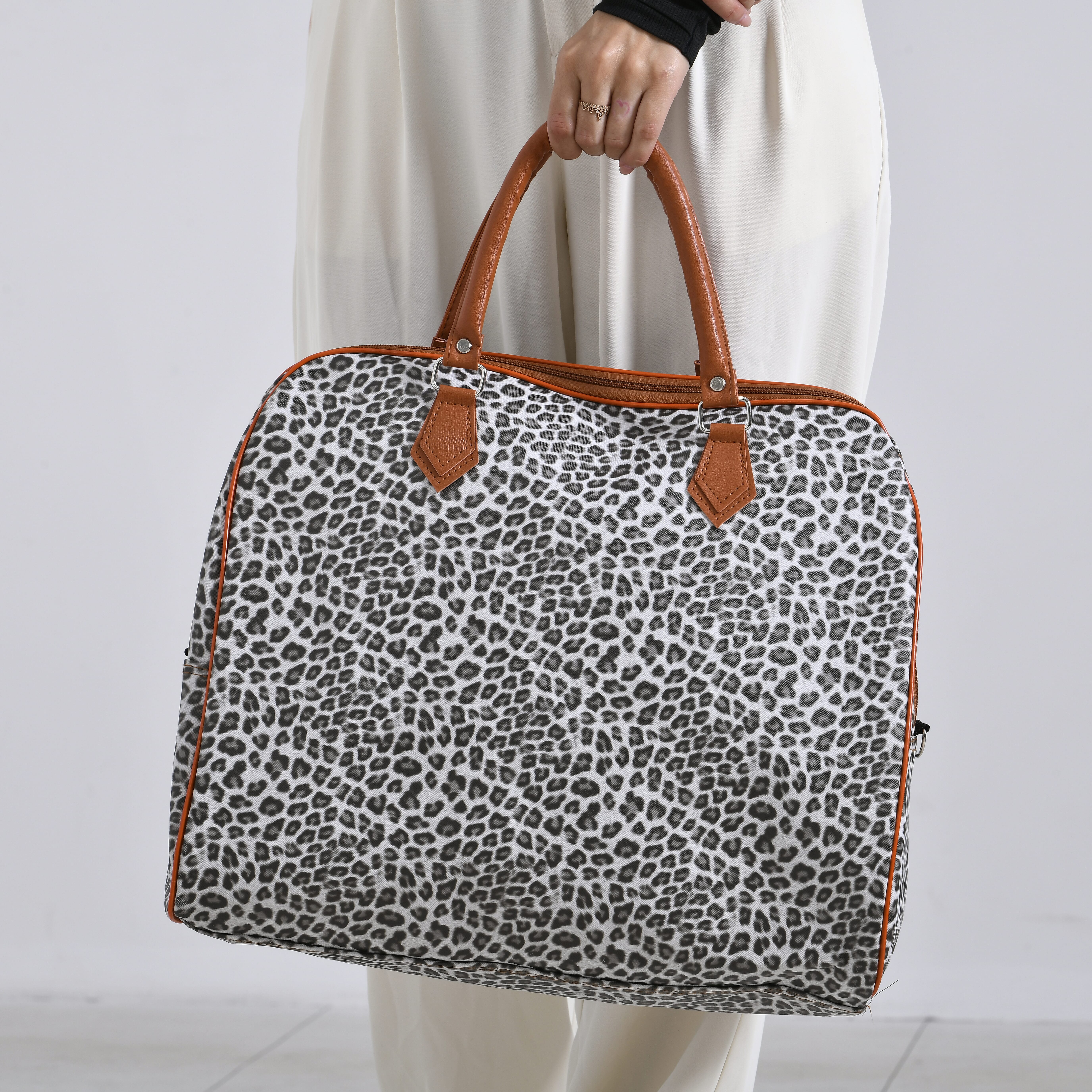 Leopard Pattern Tote Bag with Handle Drop & Detachable Shoulder Strap - Grey