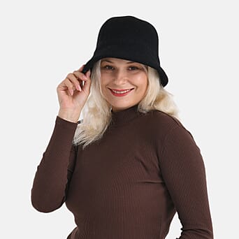 https://tjcuk.sirv.com/Products/82/0/8205131/Wool-Patterned-Hat-Cap-and-Earmuff-Size-1x21-cm-Black-Grey_8205131.jpg?w=342&h=342