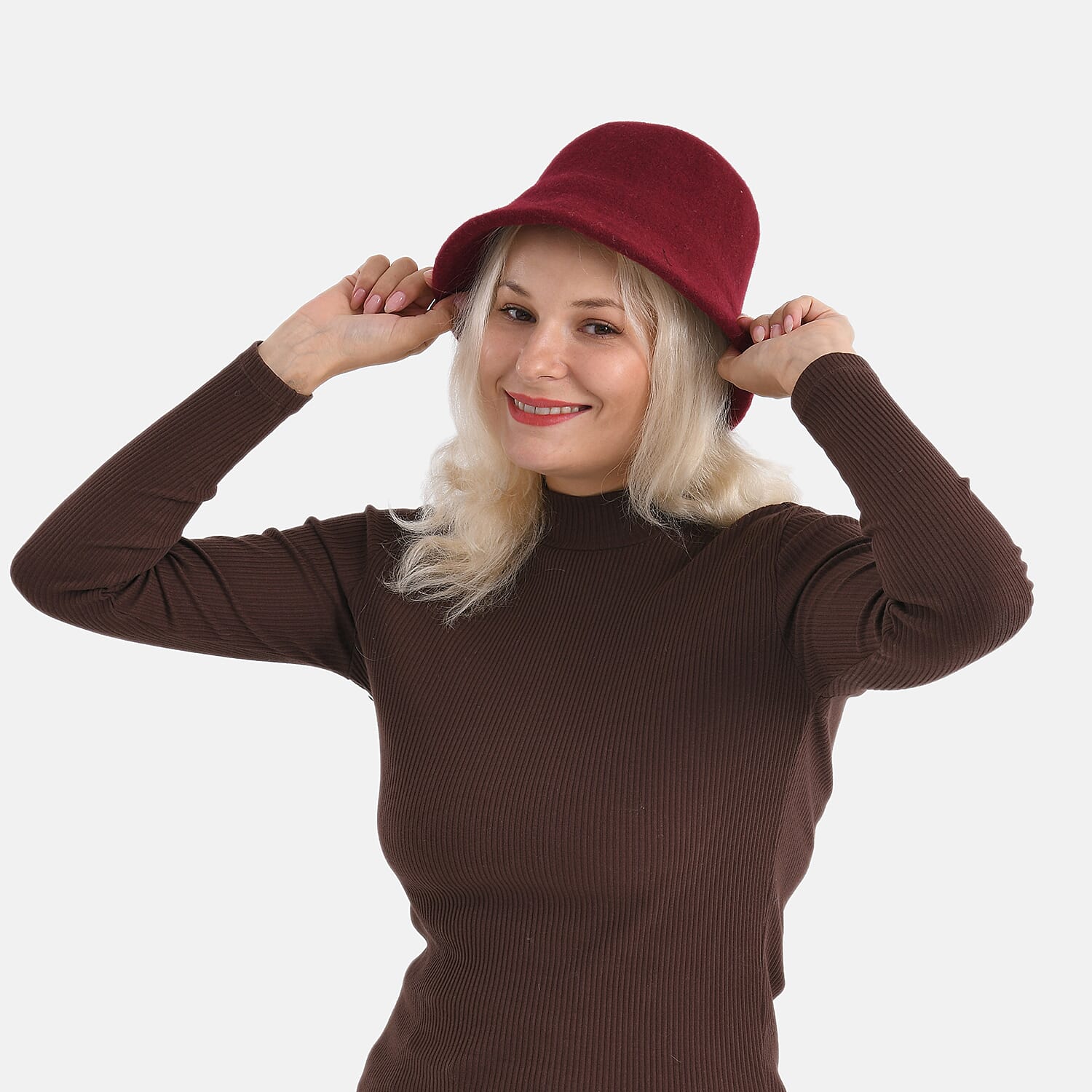 Classic Wool Bucket Hat - Red