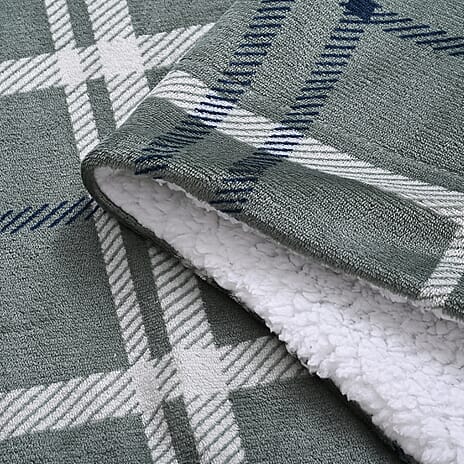 Hush Haven Ultra Soft Designer Inpired  Double Layer SHERPA Blanket (150 x 200 cm) -Green