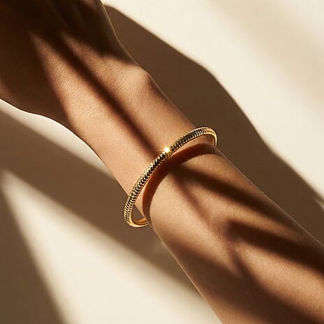 Naga Yellow Gold Bangle (Size 8)