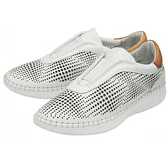 https://tjcuk.sirv.com/Products/82/0/8206992/Lotus-Lorena-Womens-Leather-Trainers-Size-38-White_8206992_1.jpg?w=342&h=342