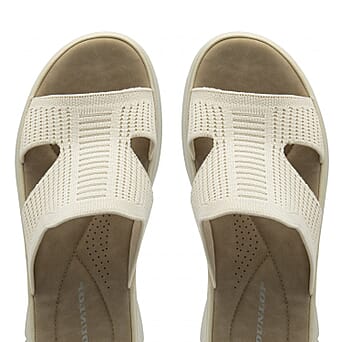 https://tjcuk.sirv.com/Products/82/1/8211872/Dunlop-Womens-Wren-Comfortable-Casual-Sandals-Size-4-Cream_8211872_3.jpg?w=342&h=342