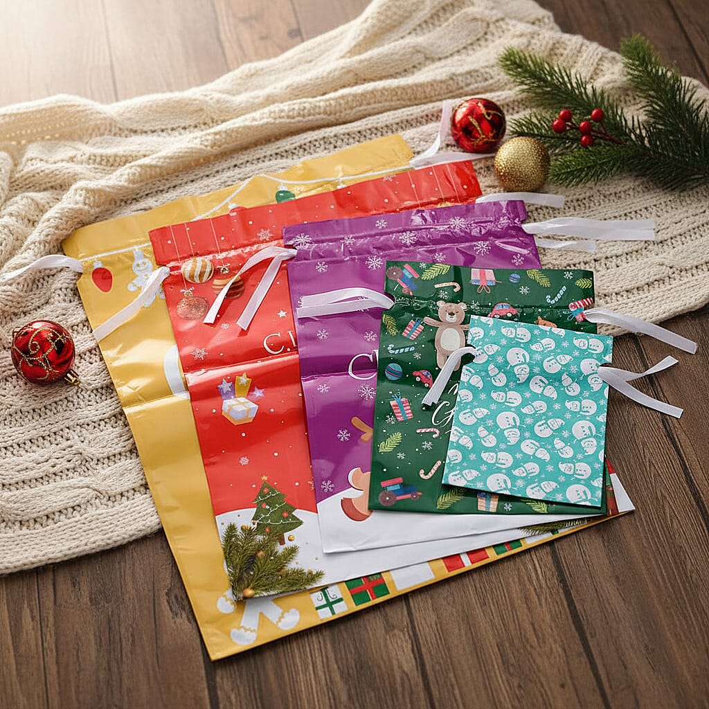 Christmas Essential - Set of 30 Christmas Drawstring Gift Bags