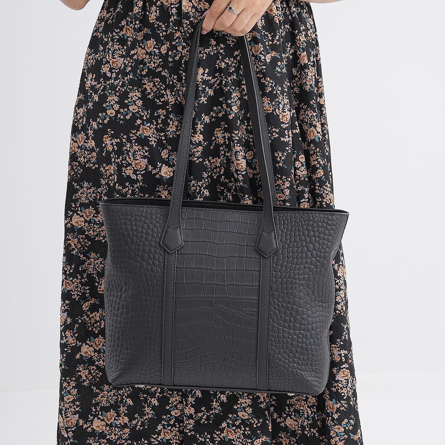 Genuine Leather Patterned Tote Bag (Size 38x12x27 cm) - Black & Black