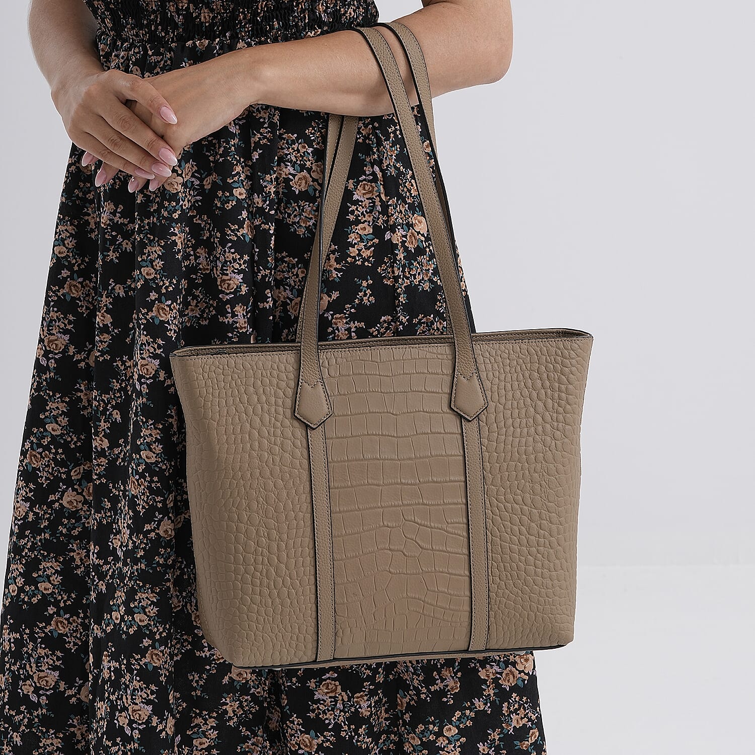 Genuine Leather Patterned Tote Bag (Size 38x12x27 cm) - Grey & Black