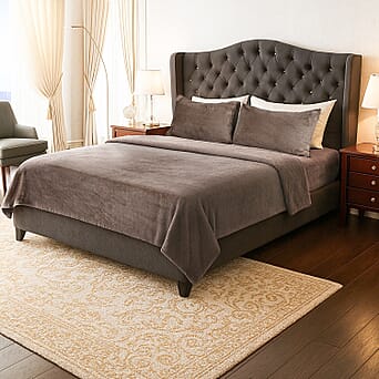 https://tjcuk.sirv.com/Products/82/1/8214894/Hush-Haven-Solid-Color-Duvet-Cover-Size-200x1-cm-Brown_8214894.jpg?w=342&h=342