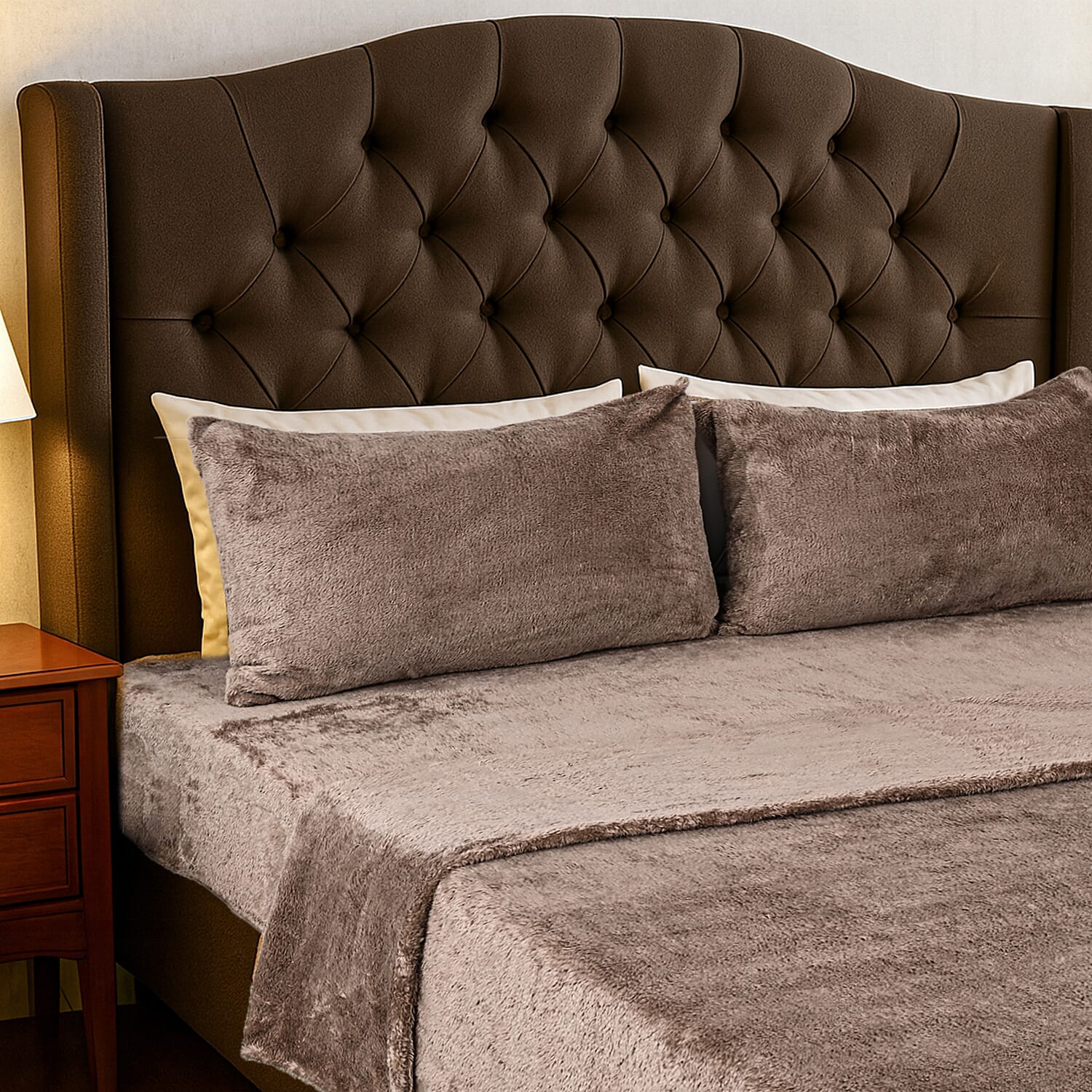 Hush Haven 4 Piece Luxury Teddy Fleece Duvet Cover Set - Inc. 1 Duvet Cover, 1 Fitted Sheet with 2 Pillowcases