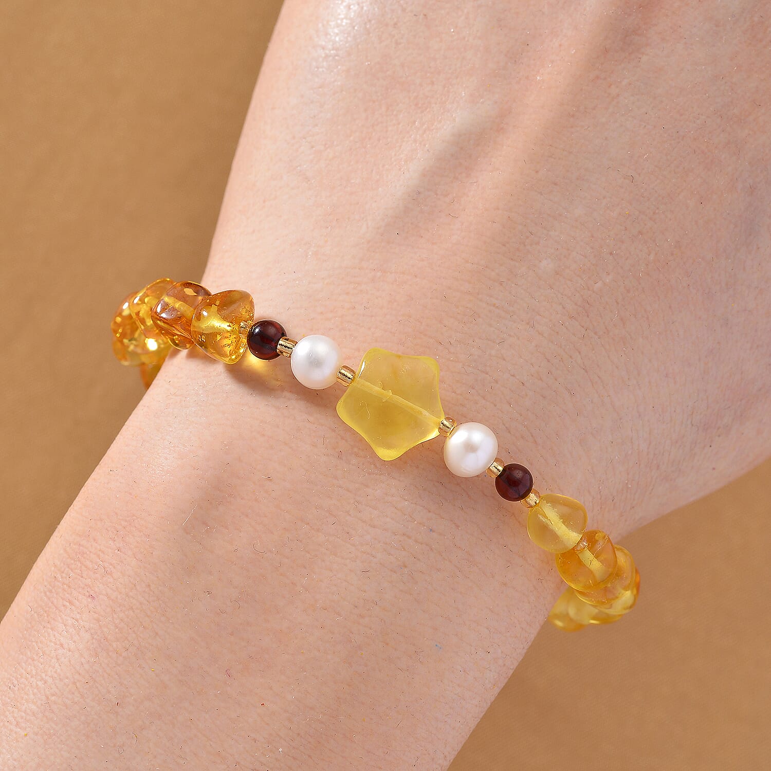 D'Joy Multi Colour Amber & White Fresh Water Pearl Bracelet (Size - 7.5 - 2 Ext) with Lobster Clasp in Yellow Gold Plating Sterling Silver 17.9 Ct.