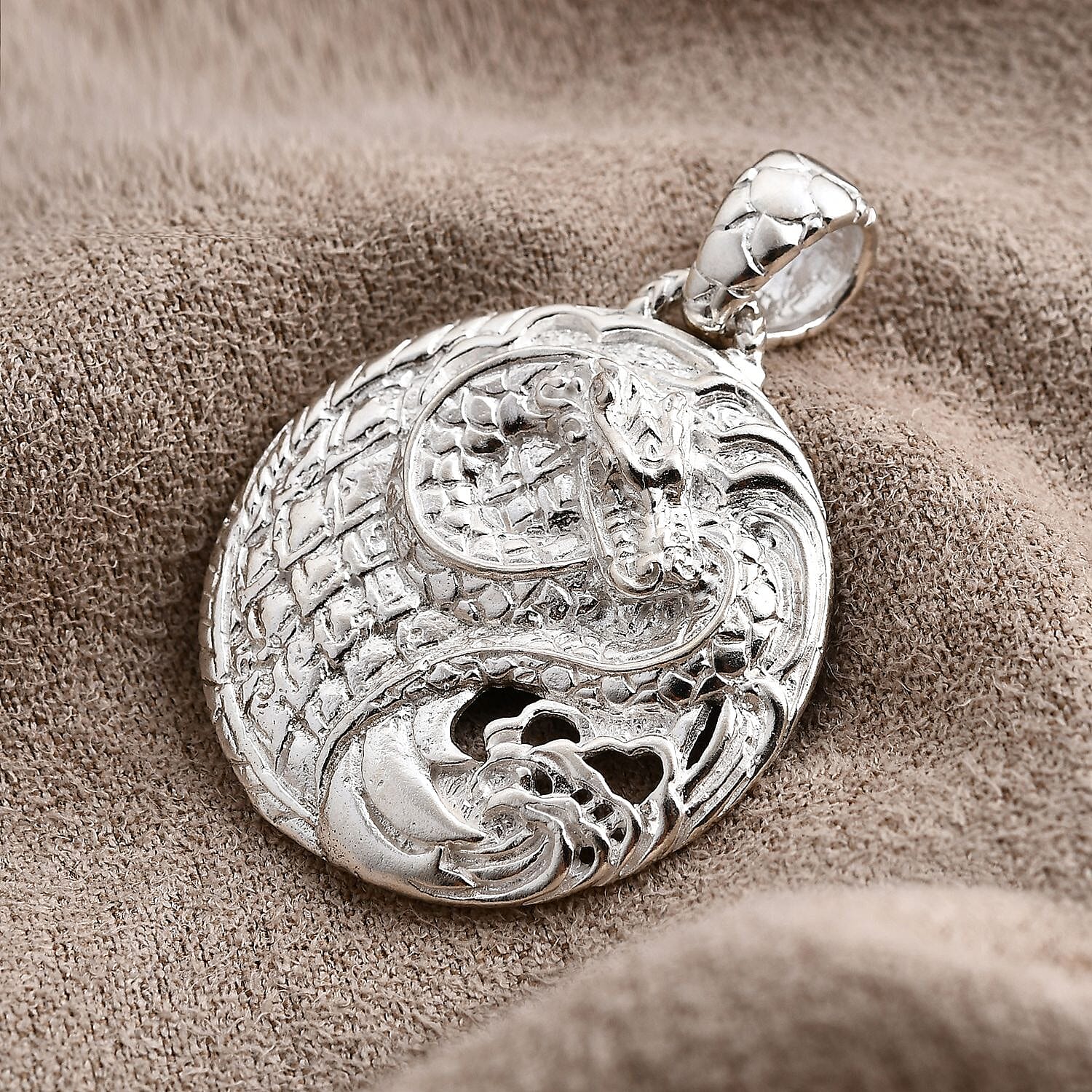 Royal Bali Collection Sterling Silver Pendant, Silver Wt. 8.00 Gms.