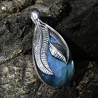 https://tjcuk.sirv.com/Products/82/1/8216650/Labradorite-Pendant-Sterling-Silver-37-00-Ct-Silver-Wt-12-26-Gms_8216650_1.jpg?w=342&h=342