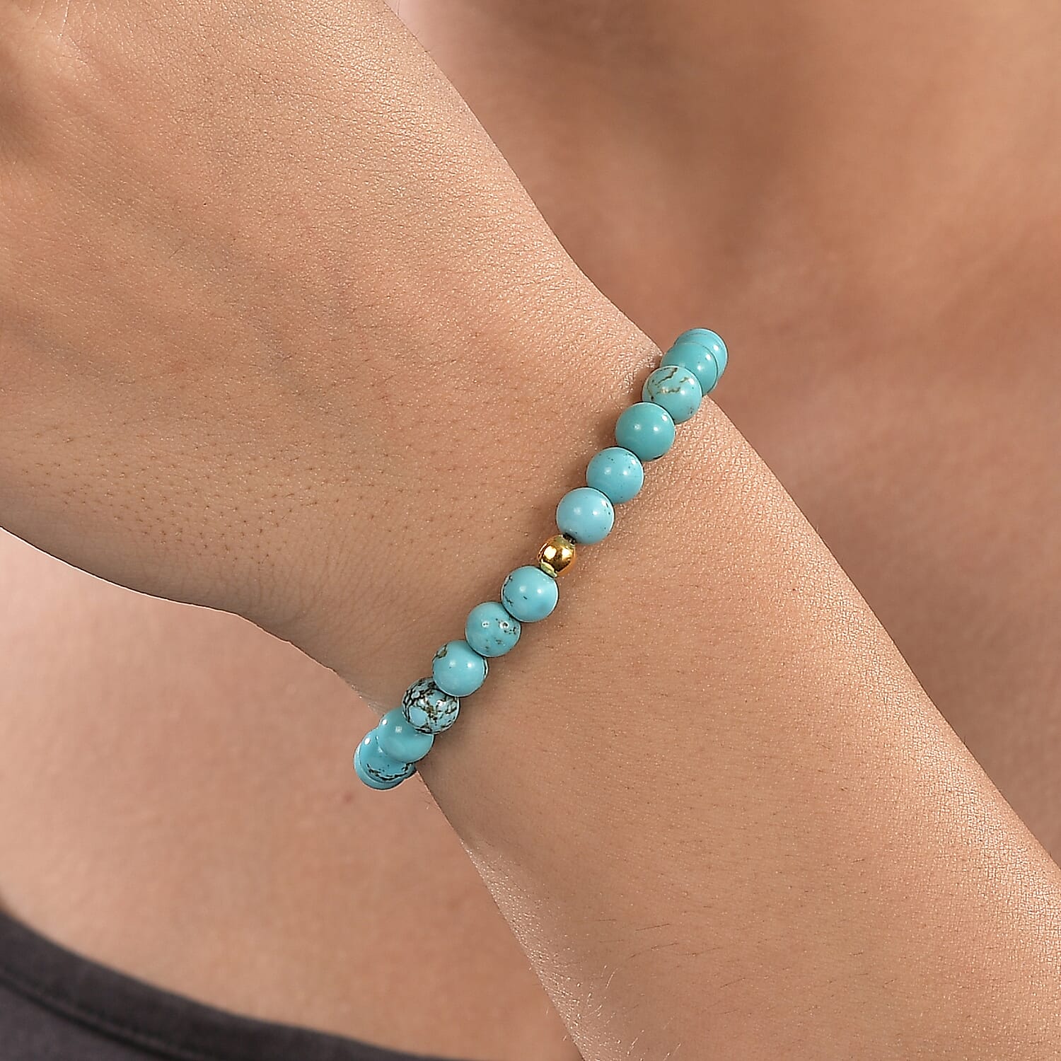 Blue Howlite Stretchable Bracelet in Yellow Gold Plating Sterling Silver 50.00 Ct.