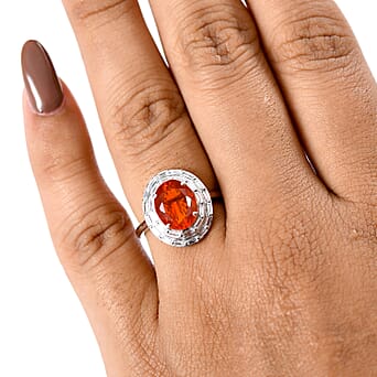 https://tjcuk.sirv.com/Products/82/2/8220879/Luxuriant-950-Platinum-AAA-Fire-Opal-Lab-Grown-Diamond-VS-Solitaire-Ri_8220879_2.jpg?w=342&h=342