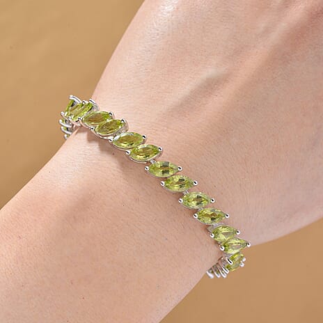 D'joy Natural Hebei Peridot Linking Bracelet (Size - 7.5) in Rhodium Overlay Sterling Silver 19.80 Ct, Silver Wt. 10.50 Gms.