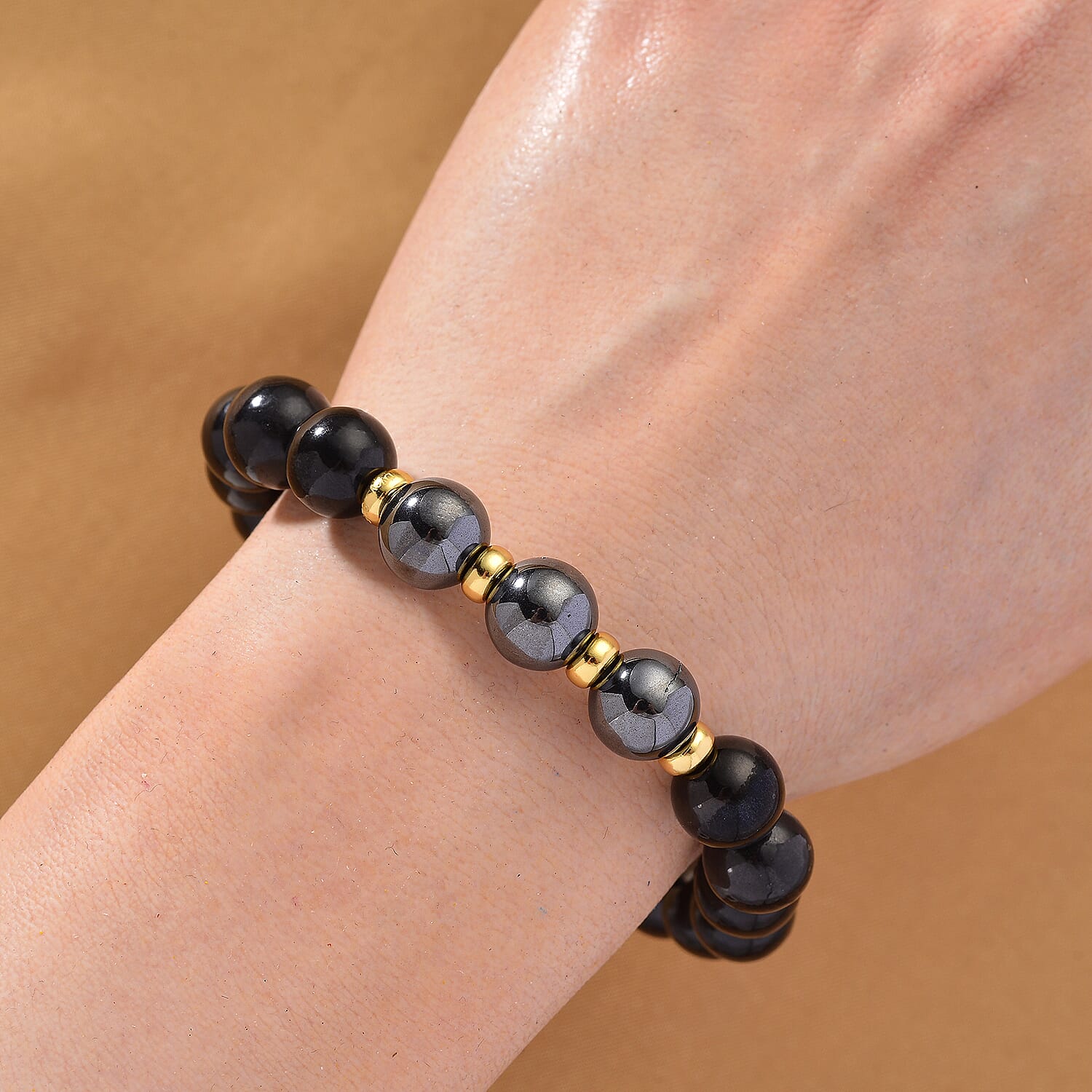 D'joy Natural Shungite & Hematite Bracelet (Size 7.5 Strechable) in Yellow Gold Plating Sterling Silver 140.00 Ct.