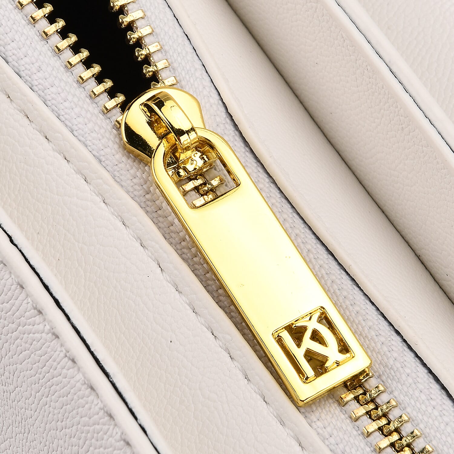 Designer Inspired Cargo Turnlock Soft Tabby Shoulder Bag - White