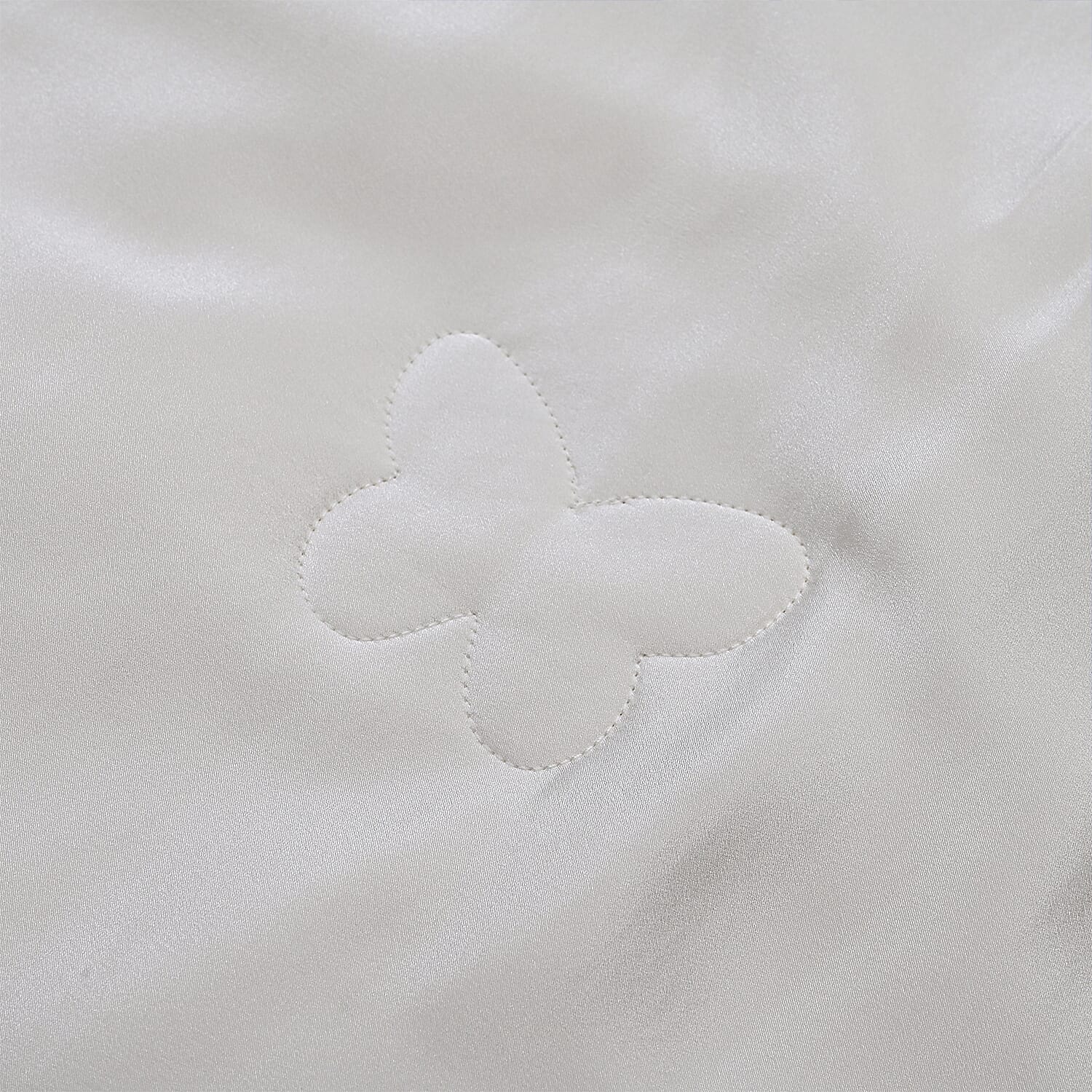 100% Mulberry Silk Quilt with Butterfly Quilting